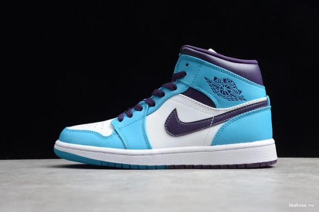 554724-415 Hornets  Mid 1 Jordan 0314